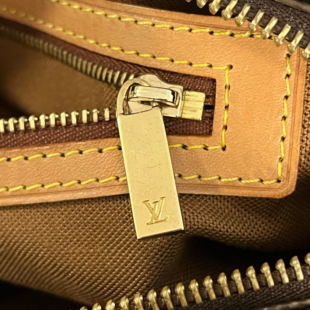 𝐋𝐨𝐮𝐢𝐬 𝐕𝐮𝐢𝐭𝐭𝐨𝐧 Monogram Canvas Classic Vintage Piano Tote - Picture 7 of 15